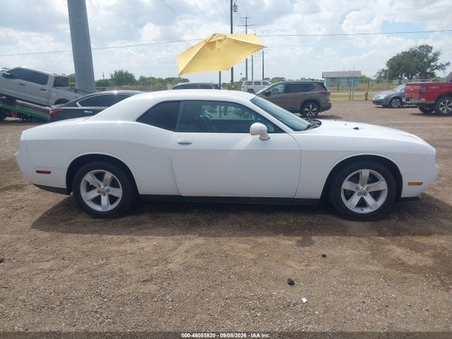 46055820 :رقم المزاد ، 2C3CDYAG1EH251144 vin ، 2014 Dodge Challenger Sxt مزاد بيع