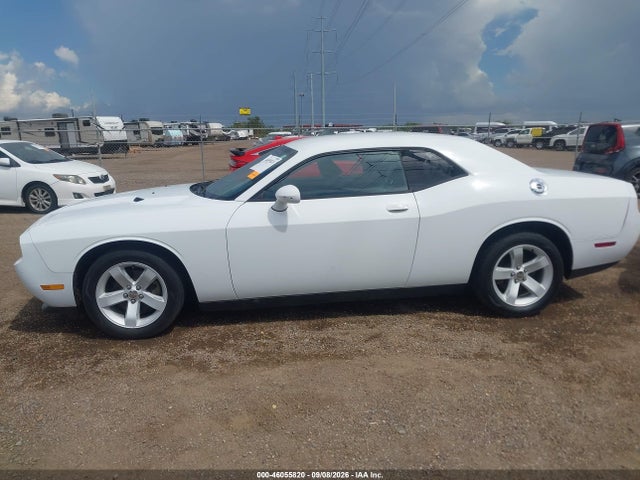 46055820 :رقم المزاد ، 2C3CDYAG1EH251144 vin ، 2014 Dodge Challenger Sxt مزاد بيع