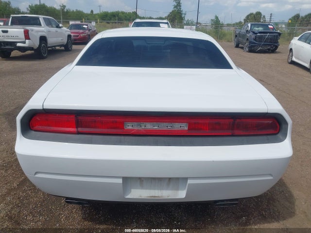46055820 :رقم المزاد ، 2C3CDYAG1EH251144 vin ، 2014 Dodge Challenger Sxt مزاد بيع