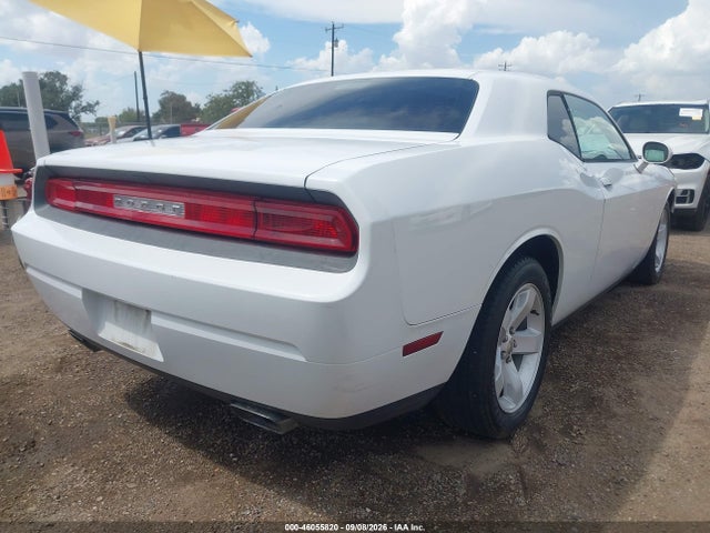 46055820 :رقم المزاد ، 2C3CDYAG1EH251144 vin ، 2014 Dodge Challenger Sxt مزاد بيع
