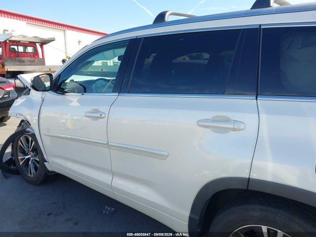 Toyota Highlander Xle V6 2016 5TDJKRFH4GS343112 Image 15