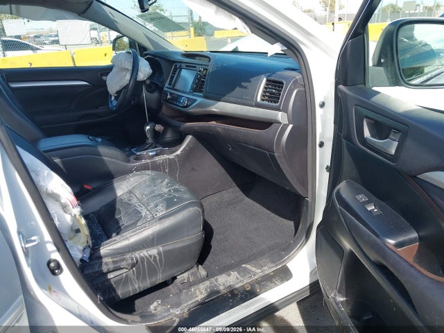 Toyota Highlander Xle V6 2016 5TDJKRFH4GS343112 Image 5