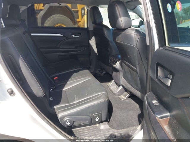 Toyota Highlander Xle V6 2016 5TDJKRFH4GS343112 Image 8