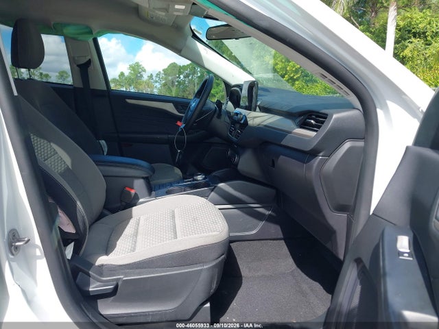Продаж на аукціоні авто 2022 Ford Escape Se, vin: 1FMCU0G68NUB93523, номер лоту: 46055933