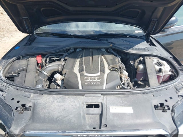 46055991 :رقم المزاد ، WAU32AFD2FN017740 vin ، 2015 Audi A8 L 4.0t مزاد بيع