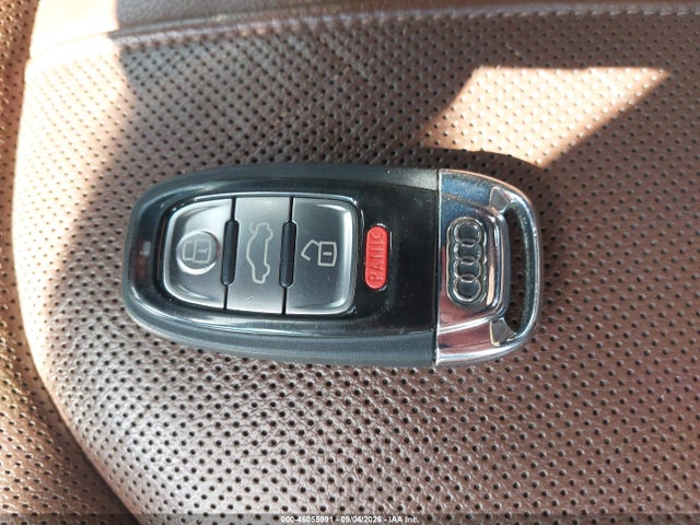 46055991 :رقم المزاد ، WAU32AFD2FN017740 vin ، 2015 Audi A8 L 4.0t مزاد بيع