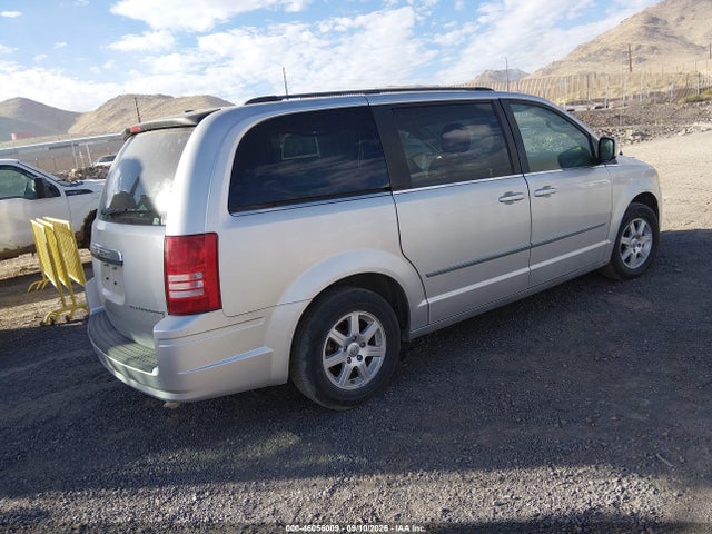 46056009 :رقم المزاد ، 2A4RR5D12AR319575 vin ، 2010 Chrysler Town & Country Touring مزاد بيع