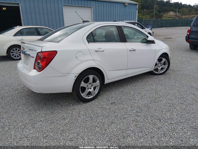 46056044 :رقم المزاد ، 1G1JE5SB0F4120750 vin ، 2015 Chevrolet Sonic Ltz Auto مزاد بيع