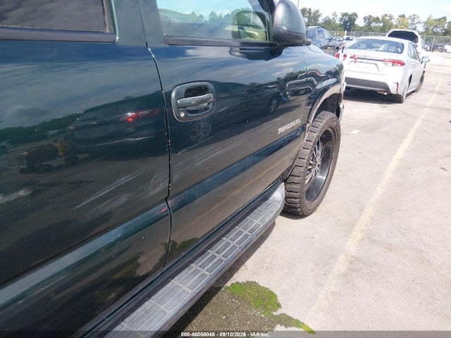 2001 Gmc Yukon Xl 1500 Slt მანქანა იყიდება აუქციონზე, vin: 3GKFK16T71G254477, აუქციონის ნომერი: 46056046
