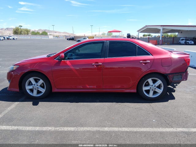 46056060 :رقم المزاد ، 4T1BF1FK3EU751241 vin ، 2014 Toyota Camry Se مزاد بيع