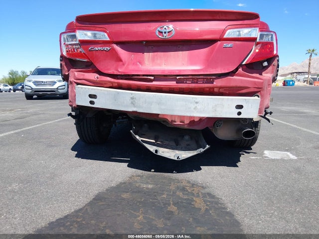 46056060 :رقم المزاد ، 4T1BF1FK3EU751241 vin ، 2014 Toyota Camry Se مزاد بيع