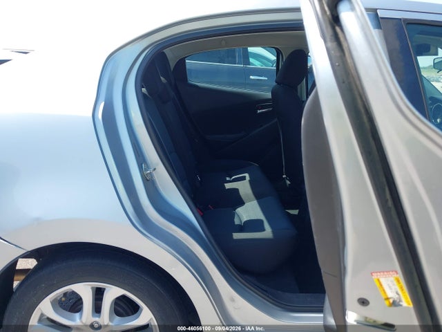 3MYDLBYV1JY313068 Toyota YARIS IA