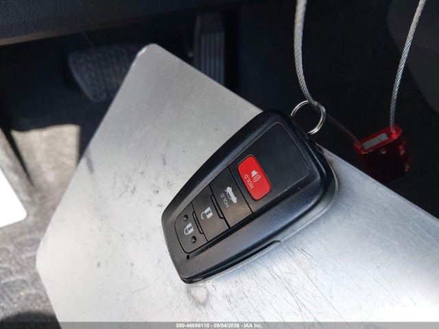 2022 Toyota Camry Xse Hybrid მანქანა იყიდება აუქციონზე, vin: 4T1K31AK2NU042753, აუქციონის ნომერი: 46056110