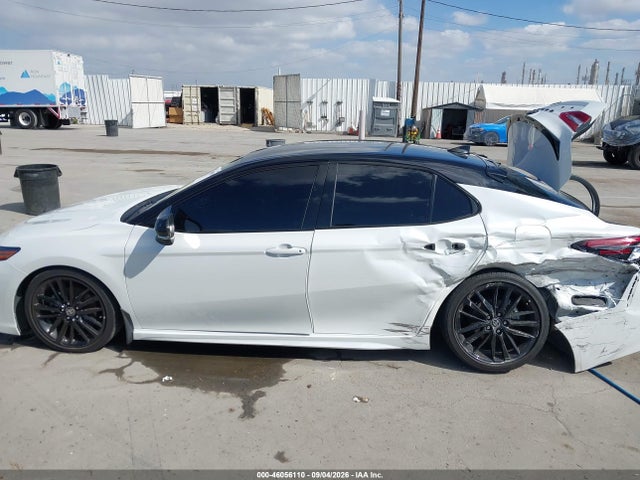2022 Toyota Camry Xse Hybrid მანქანა იყიდება აუქციონზე, vin: 4T1K31AK2NU042753, აუქციონის ნომერი: 46056110