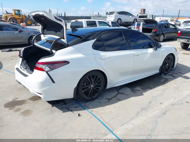 2022 Toyota Camry Xse Hybrid მანქანა იყიდება აუქციონზე, vin: 4T1K31AK2NU042753, აუქციონის ნომერი: 46056110
