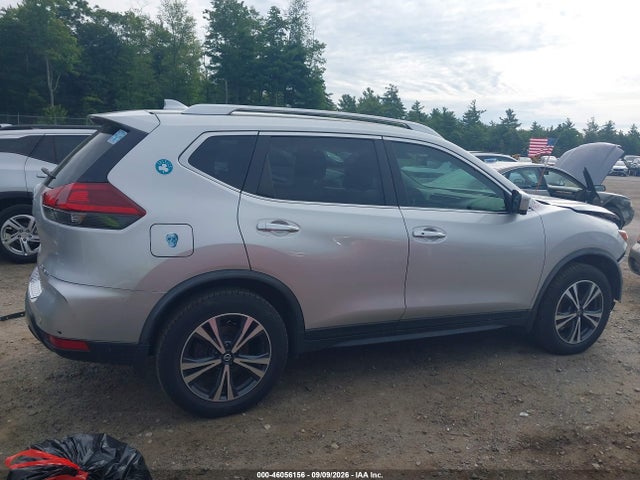 46056156 :رقم المزاد ، JN8AT2MV8LW120163 vin ، 2020 Nissan Rogue Sv Intelligent Awd مزاد بيع