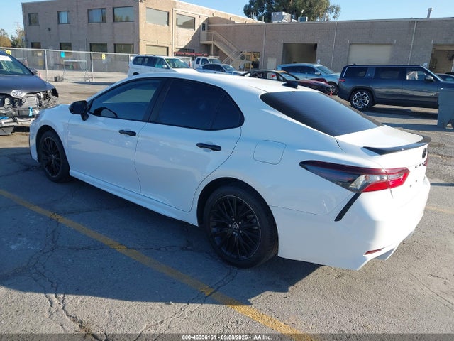 46056161 :رقم المزاد ، 4T1G11AK1NU054596 vin ، 2022 Toyota Camry Se Nightshade Edition مزاد بيع