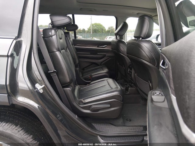 Продажа на аукционе авто 2023 Jeep Grand Cherokee L Limited 4x4, vin: 1C4RJKBG7P8730459, номер лота: 46056162