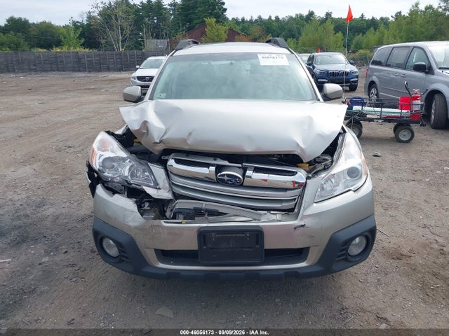 46056173 :رقم المزاد ، 4S4BRBDC0E3316157 vin ، 2014 Subaru Outback 2.5i Premium مزاد بيع