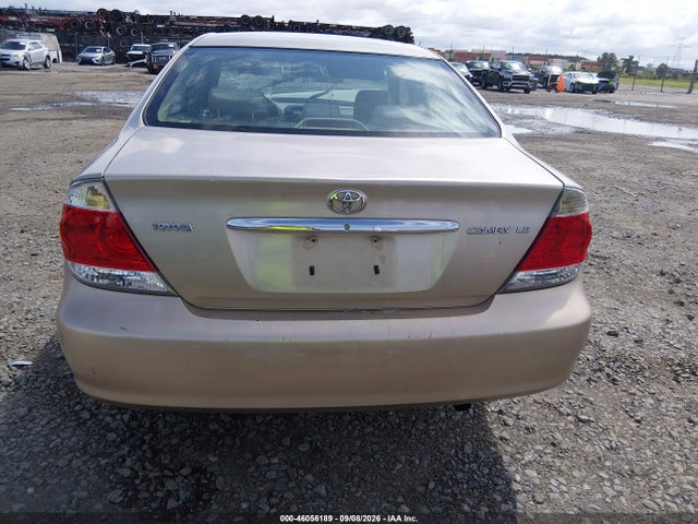 46056189 :رقم المزاد ، 4T1BE30K95U984757 vin ، 2005 Toyota Camry Le/xle/se مزاد بيع