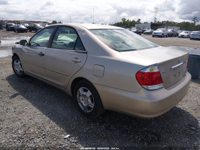 46056189 :رقم المزاد ، 4T1BE30K95U984757 vin ، 2005 Toyota Camry Le/xle/se مزاد بيع