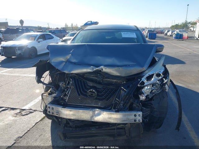 46056244 :رقم المزاد ، 5N1AZ2MH9HN146882 vin ، 2017 Nissan Murano S مزاد بيع