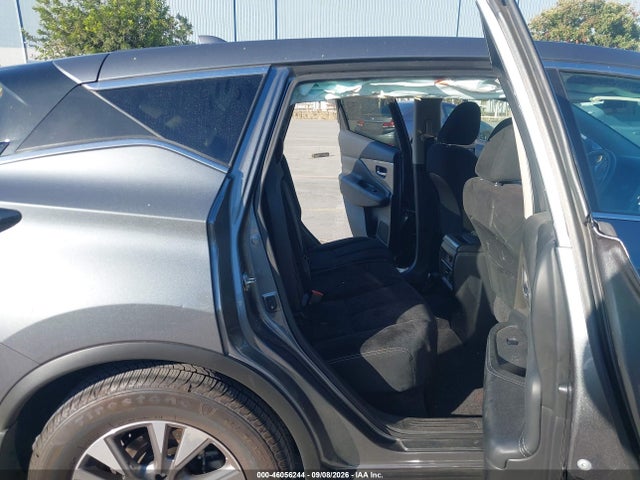 46056244 :رقم المزاد ، 5N1AZ2MH9HN146882 vin ، 2017 Nissan Murano S مزاد بيع