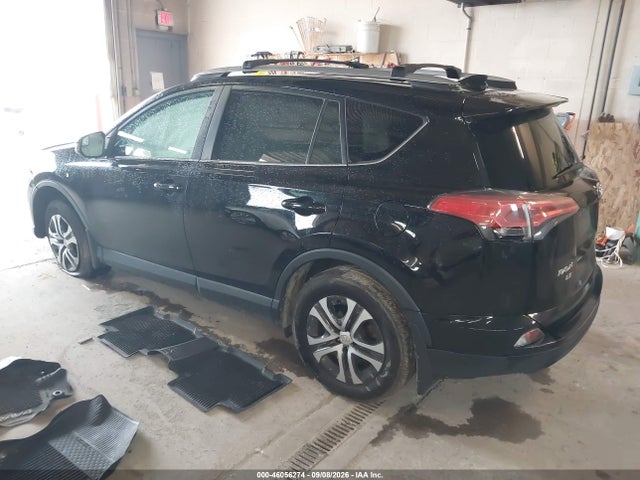 46056274 :رقم المزاد ، 2T3BFREV5JW755688 vin ، 2018 Toyota Rav4 Le مزاد بيع