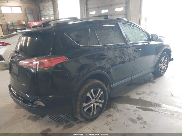 46056274 :رقم المزاد ، 2T3BFREV5JW755688 vin ، 2018 Toyota Rav4 Le مزاد بيع