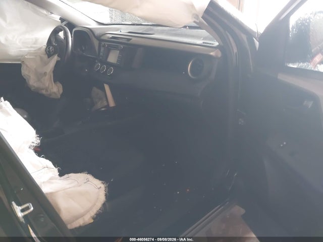 46056274 :رقم المزاد ، 2T3BFREV5JW755688 vin ، 2018 Toyota Rav4 Le مزاد بيع