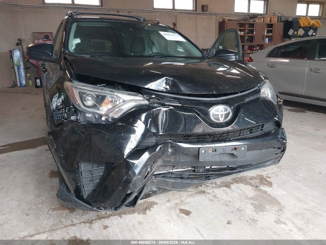 46056274 :رقم المزاد ، 2T3BFREV5JW755688 vin ، 2018 Toyota Rav4 Le مزاد بيع