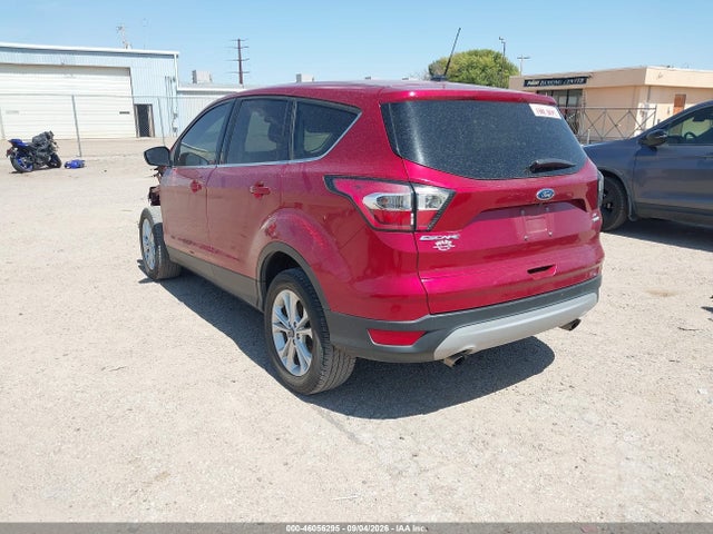 Ford ESCAPE SE 2017 1FMCU0G96HUC24945 Image 3