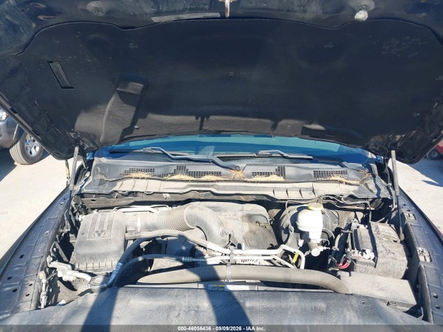 46056436 :رقم المزاد ، 1C6RR7FTXKS502066 vin ، 2019 Ram 1500 Classic Express  4x4 6'4 Box مزاد بيع