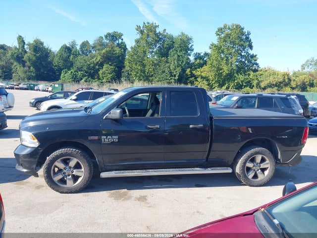 46056436 :رقم المزاد ، 1C6RR7FTXKS502066 vin ، 2019 Ram 1500 Classic Express  4x4 6'4 Box مزاد بيع
