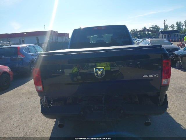 46056436 :رقم المزاد ، 1C6RR7FTXKS502066 vin ، 2019 Ram 1500 Classic Express  4x4 6'4 Box مزاد بيع