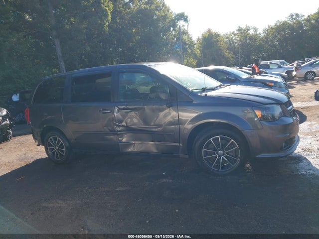 Продажа на аукционе авто 2015 Dodge Grand Caravan Sxt, vin: 2C4RDGCG3FR558193, номер лота: 46056455