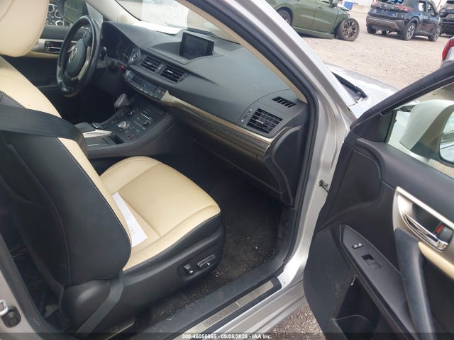 46056665 :رقم المزاد ، JTHKD5BH0G2270033 vin ، 2016 Lexus Ct 200h مزاد بيع