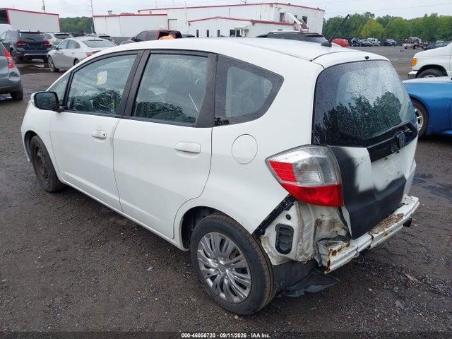 2013 Honda Fit მანქანა იყიდება აუქციონზე, vin: JHMGE8H32DC074701, აუქციონის ნომერი: 46056720