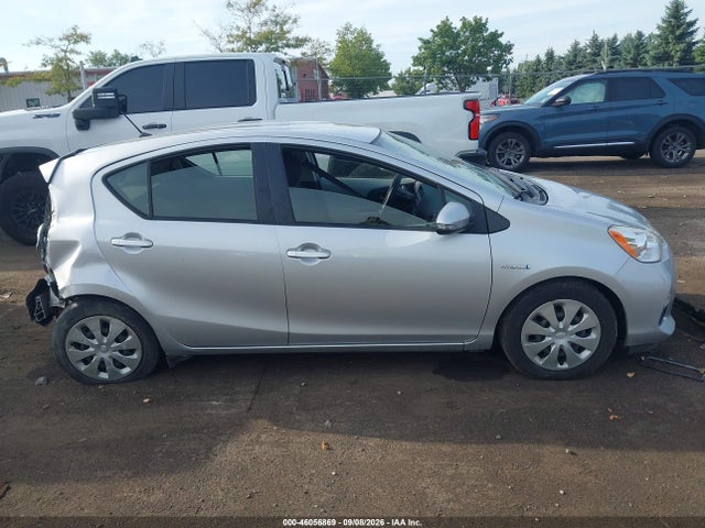 Продаж на аукціоні авто 2014 Toyota Prius C Two, vin: JTDKDTB3XE1079491, номер лоту: 46056869