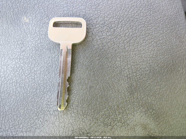 46056902 :رقم المزاد ، 4T1BE32K75U031364 vin ، 2005 Toyota Camry Le مزاد بيع