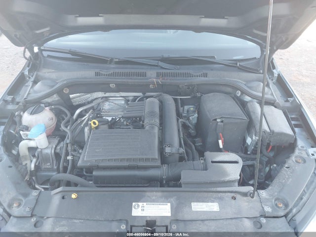 2017 Volkswagen Jetta 1.4t Se მანქანა იყიდება აუქციონზე, vin: 3VWDB7AJ4HM202017, აუქციონის ნომერი: 46056904
