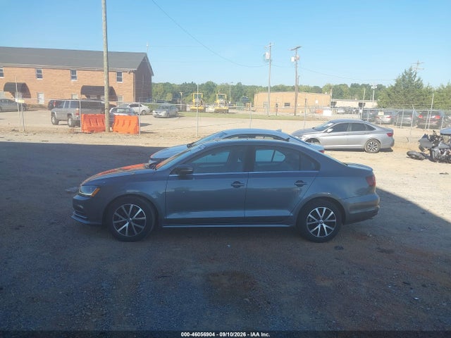 2017 Volkswagen Jetta 1.4t Se მანქანა იყიდება აუქციონზე, vin: 3VWDB7AJ4HM202017, აუქციონის ნომერი: 46056904
