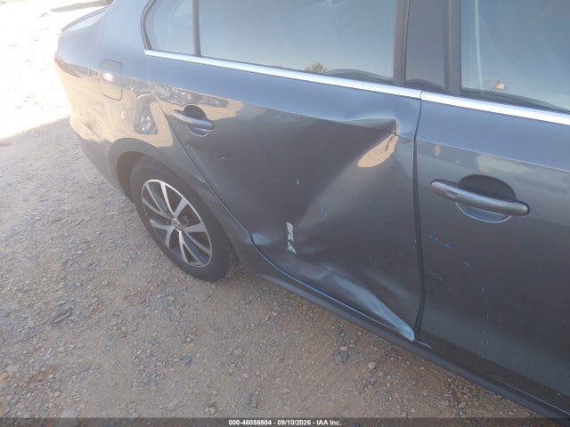 2017 Volkswagen Jetta 1.4t Se მანქანა იყიდება აუქციონზე, vin: 3VWDB7AJ4HM202017, აუქციონის ნომერი: 46056904
