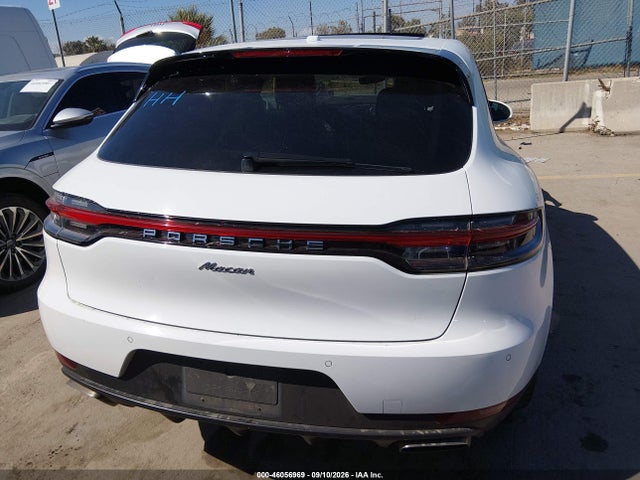 Porsche Macan 2019 WP1AA2A50KLB02079 Image 16