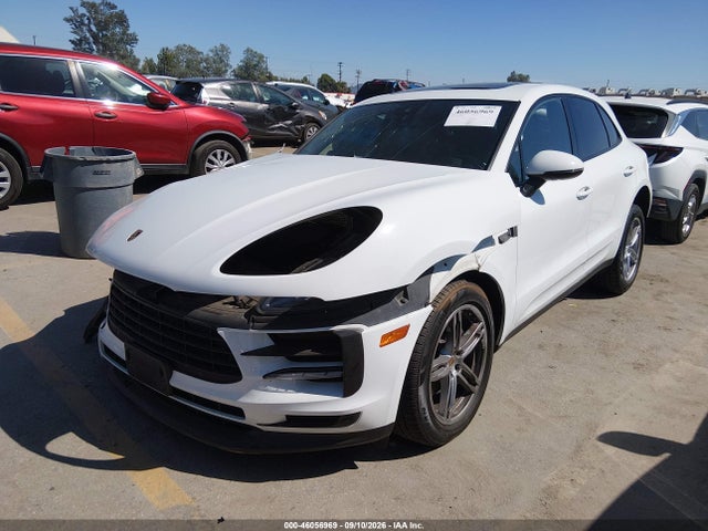 Porsche Macan 2019 WP1AA2A50KLB02079 Image 2