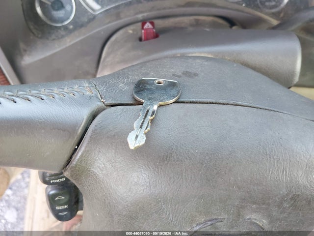 46057090 :رقم المزاد ، 1GYEK63N62R190809 vin ، 2002 Cadillac Escalade Standard مزاد بيع