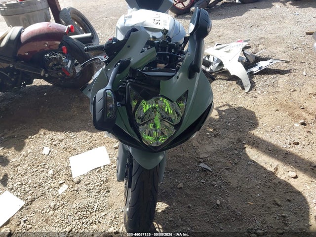 46057125 :رقم المزاد ، JS1GN7FAXN7101130 vin ، 2022 Suzuki Gsx-r600 مزاد بيع