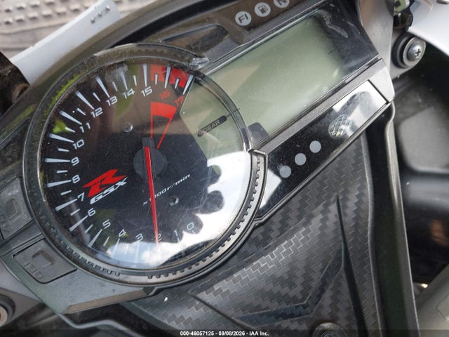 46057125 :رقم المزاد ، JS1GN7FAXN7101130 vin ، 2022 Suzuki Gsx-r600 مزاد بيع
