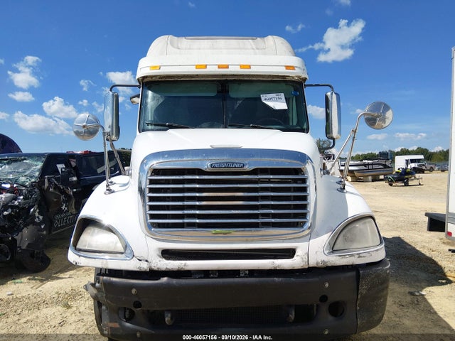 46057156 :رقم المزاد ، 1FUJA6CK04LN60504 vin ، 2004 Freightliner Conventional Columbia مزاد بيع