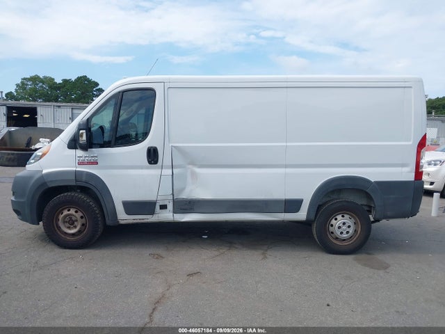 46057184 :رقم المزاد ، 3C6TRVAG5HE552423 vin ، 2017 Ram Promaster 1500 Low Roof 136 Wb مزاد بيع